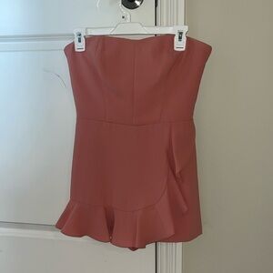 Strapless light pink romper